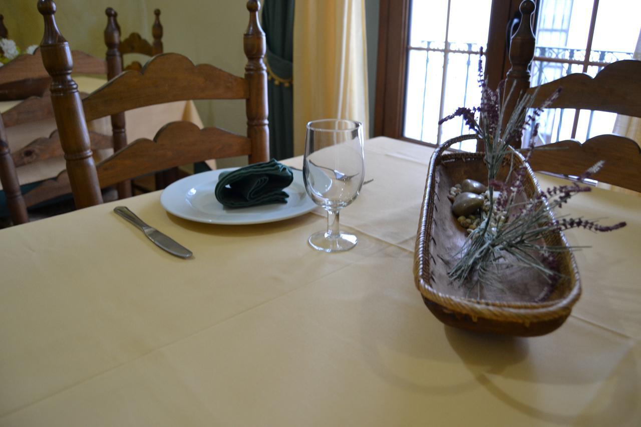 Hostal Toribio غالاروثا المظهر الخارجي الصورة