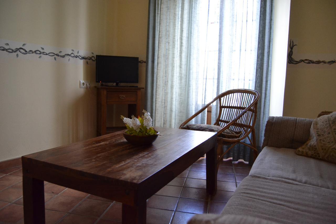 Hostal Toribio غالاروثا المظهر الخارجي الصورة